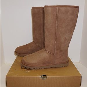 NWT UGG Australia Classic Tall Chestnut Boots